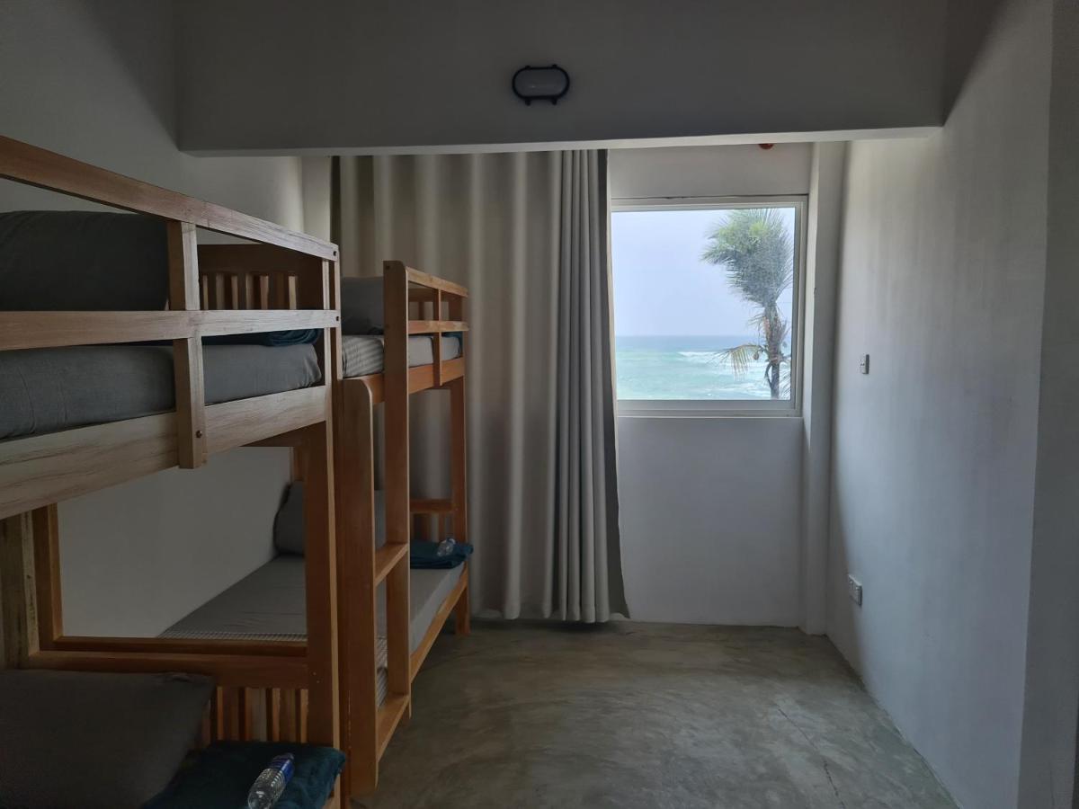 Hostel Dip N Doze Ahangama Zewnętrze zdjęcie