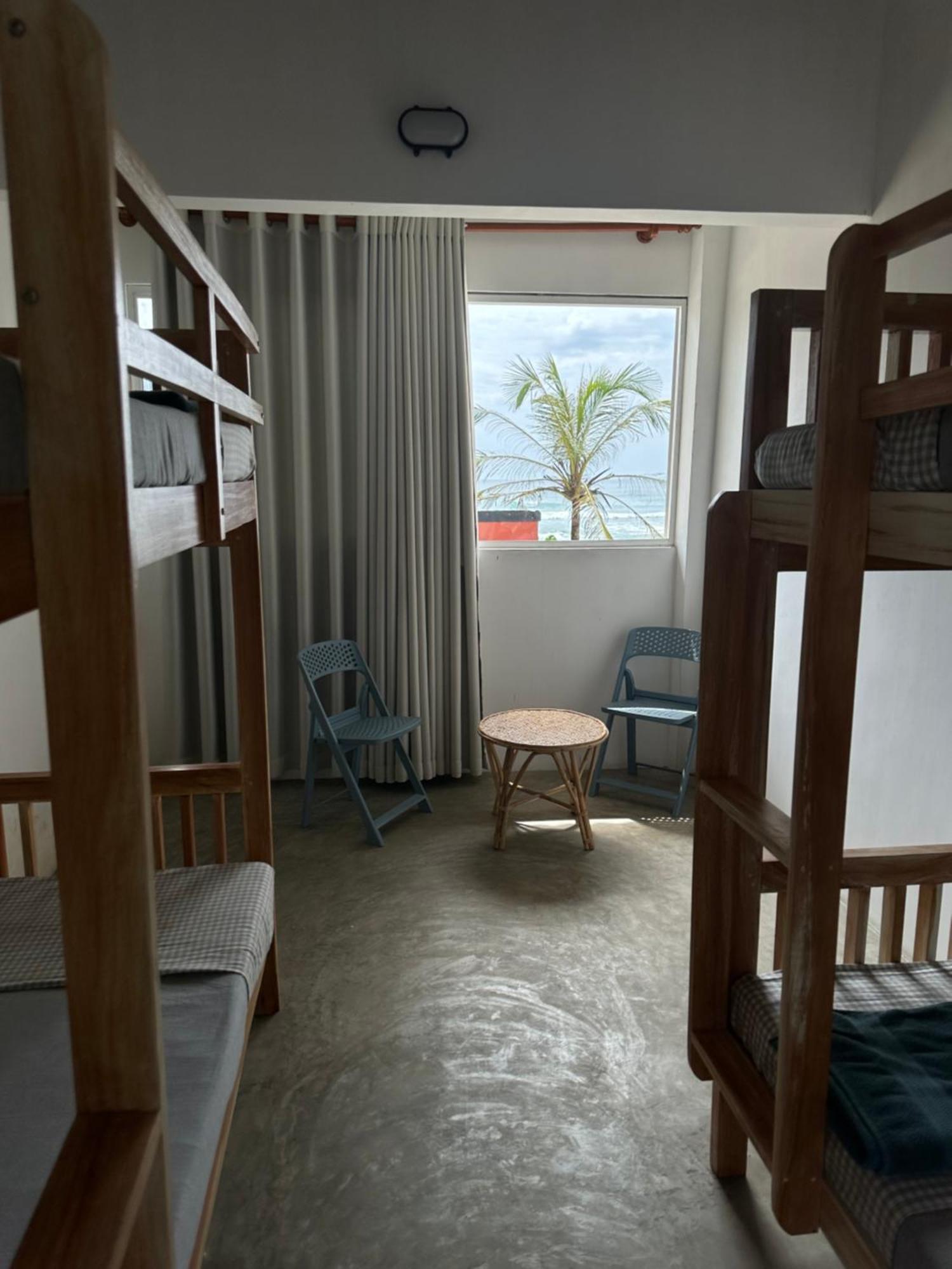Hostel Dip N Doze Ahangama Zewnętrze zdjęcie