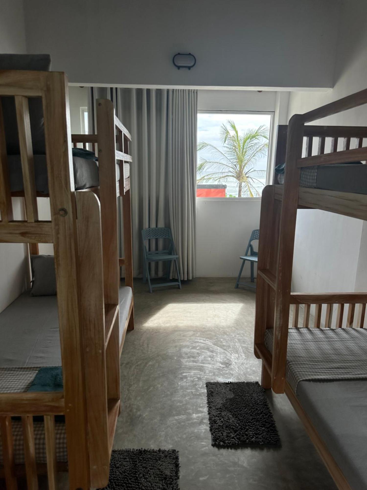 Hostel Dip N Doze Ahangama Zewnętrze zdjęcie
